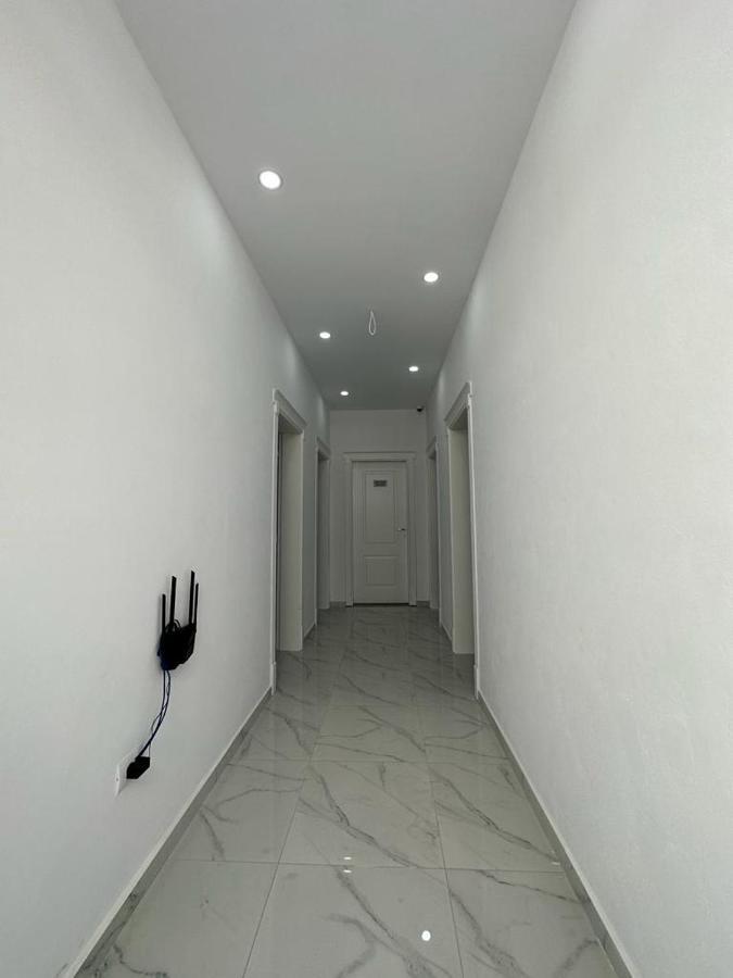 A & V Dodani 3*